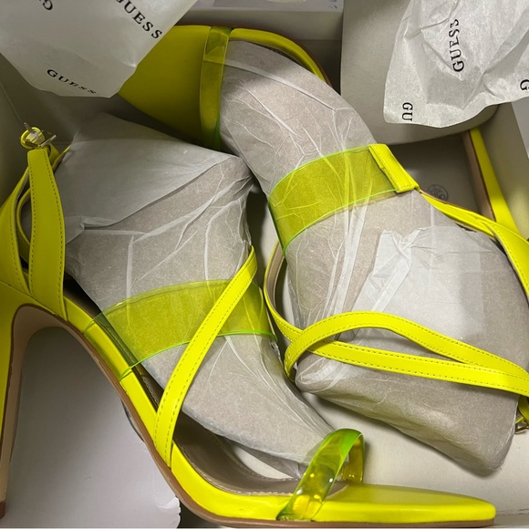 NEW - Guess Highlighter Yellow Felicia Ankle Strap Sandal - Picture 3 of 7